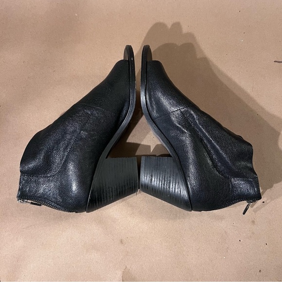 $247 Eileen Fisher Ankle Boots Black Pebbled Leather Peep Toe Women’s US 8.5 - Picture 5 of 11